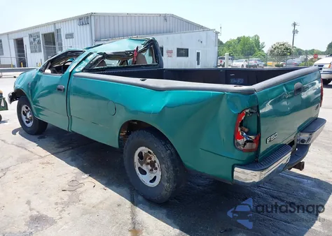 2001 Ford F-150 Xl/Xlt z USA, uszkodzony, nr VIN 1FTRF17WX1KB75142